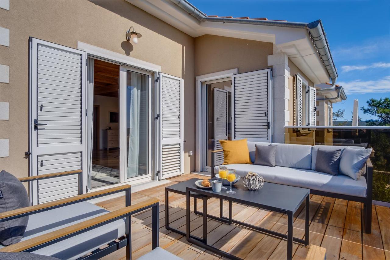 Lucica 360 Sea View Suite Nerezine Exterior foto